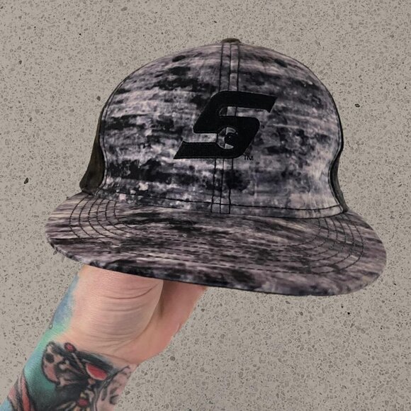 Reclaimed Vintage Other - Older snap on tools work wear hat cap